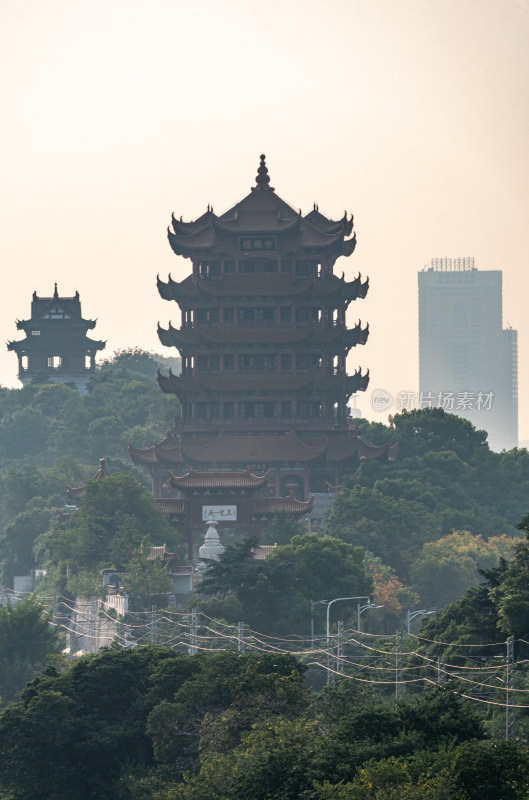 湖北武汉武昌京广铁路黄鹤楼白云阁