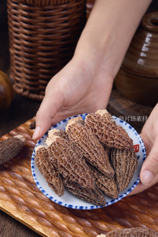 羊肚菌干 野生菌 干羊肚菌 干货 松茸菌