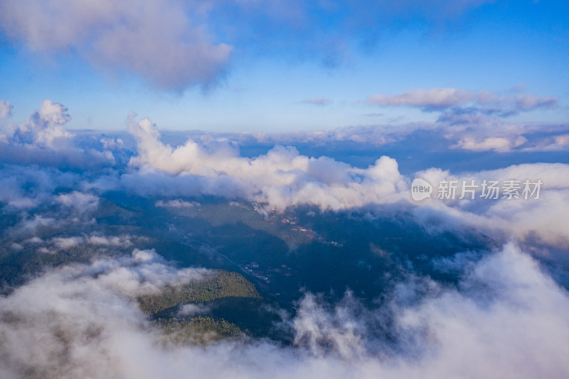 巫山云海，巫山县城，长江三峡