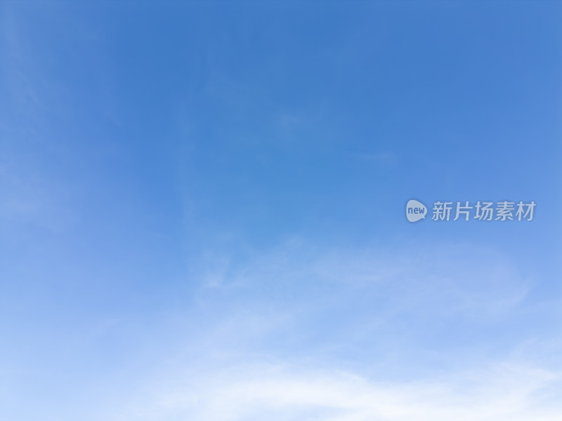 无人机高空航拍的天空