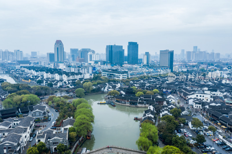 江苏苏州山塘街外城河