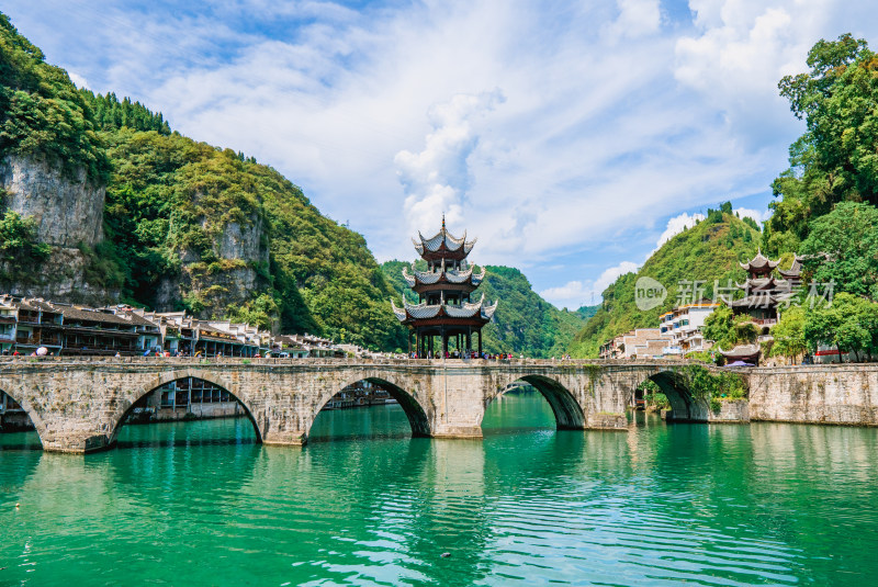 贵州5A景区镇远古城舞阳河祝圣桥