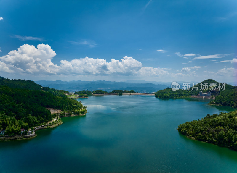 天台山金庭湖