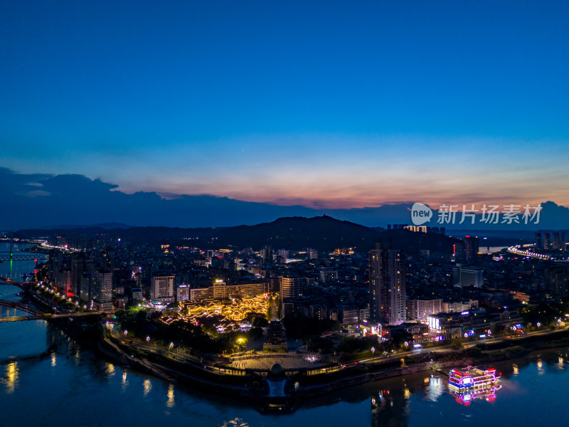 四川宜宾晚霞夜景航拍图