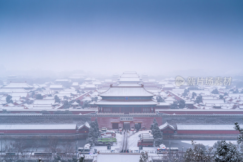 北京故宫神武门雪景