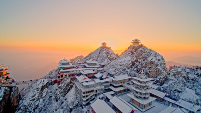 河南洛阳老君山雪景