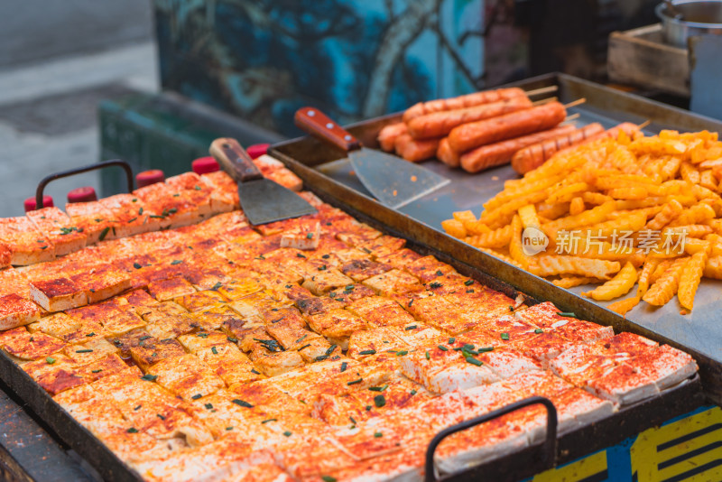 地摊豆腐土豆特写