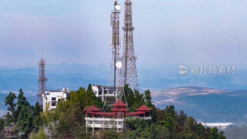 高山5G信号塔航拍图