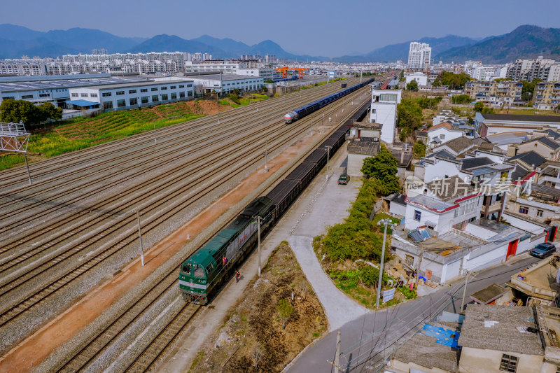 安徽省宣城市皖赣铁路绩溪县站风光