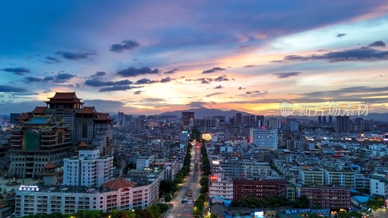 玉林城市晚霞城市大景航拍图