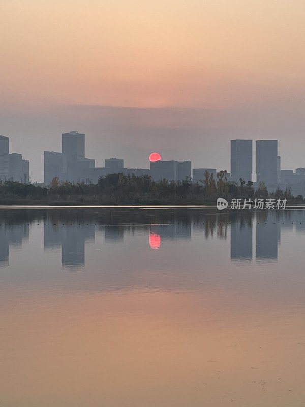 成都兴隆湖的落日景色