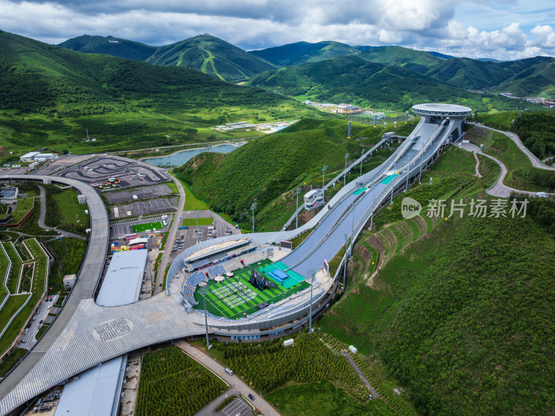 俯瞰河北崇礼张家口国家跳台滑雪中心雪如意