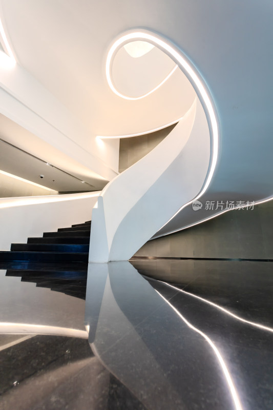 深圳光明文化艺术中心室内旋转楼梯