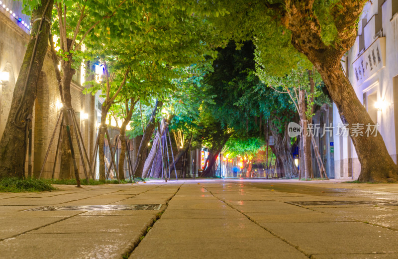 福州上下杭景区夜晚上的石板路