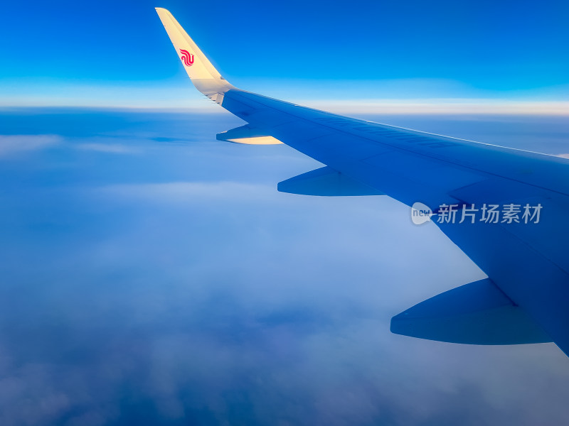 飞机机翼高空景观