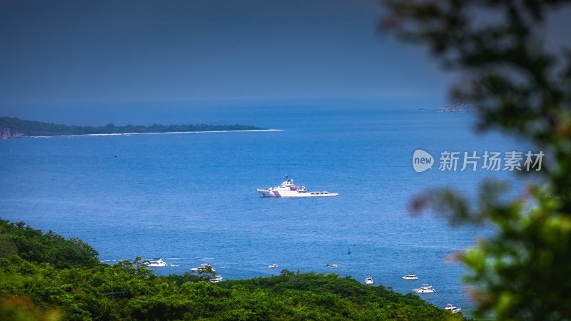 海南三亚鹿回头风景区俯瞰三亚湾、凤凰岛