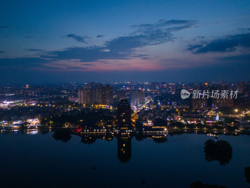 四川眉山远景楼夜景