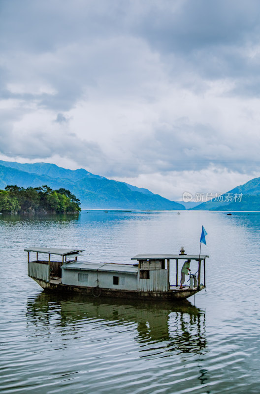 春日千岛湖风光