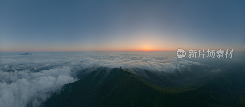 杭州临安牵牛岗昱岭山脉云海日出航拍全景