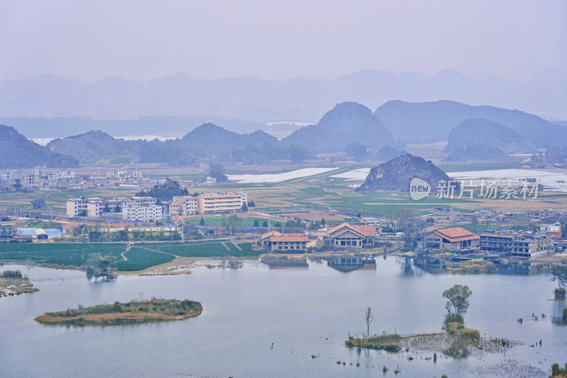 云南普者黑风景区，青龙山，俯瞰风景