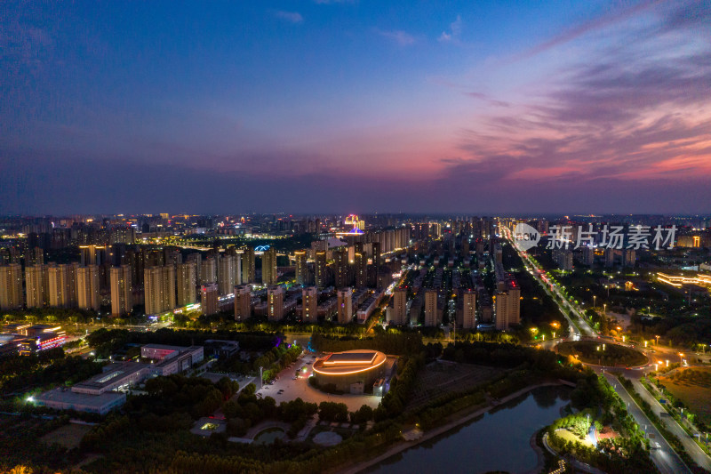 河南周口行政中心市政府周边夜景