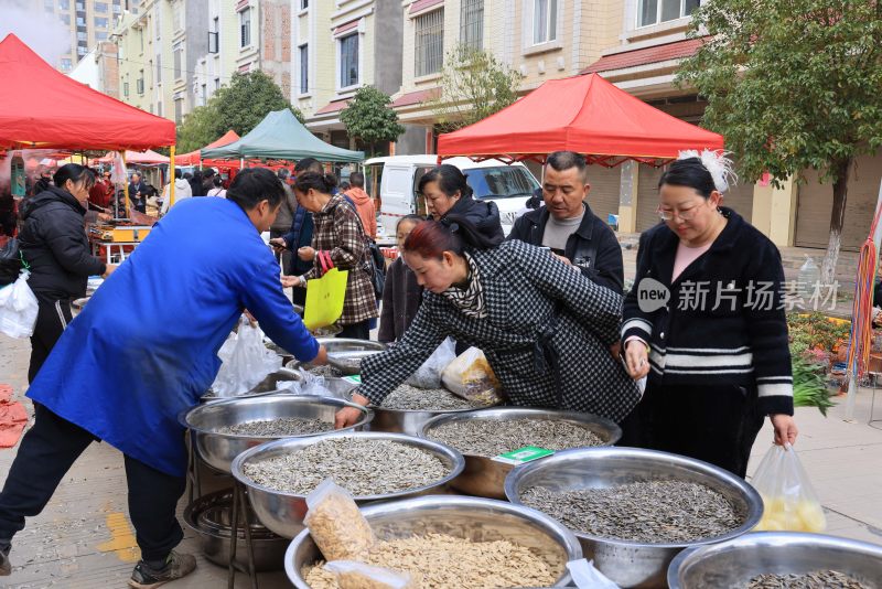 赶大集 购年货 迎新春