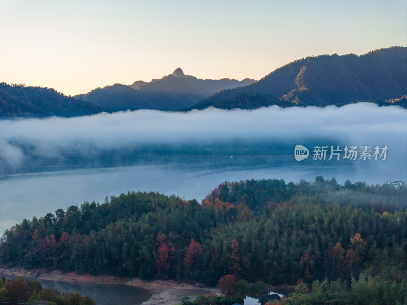 徽州黄山黟县皖南徽派建筑秋色奇墅湖仙境