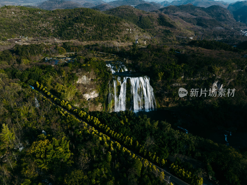 航拍5A景点贵州安顺黄果树瀑布