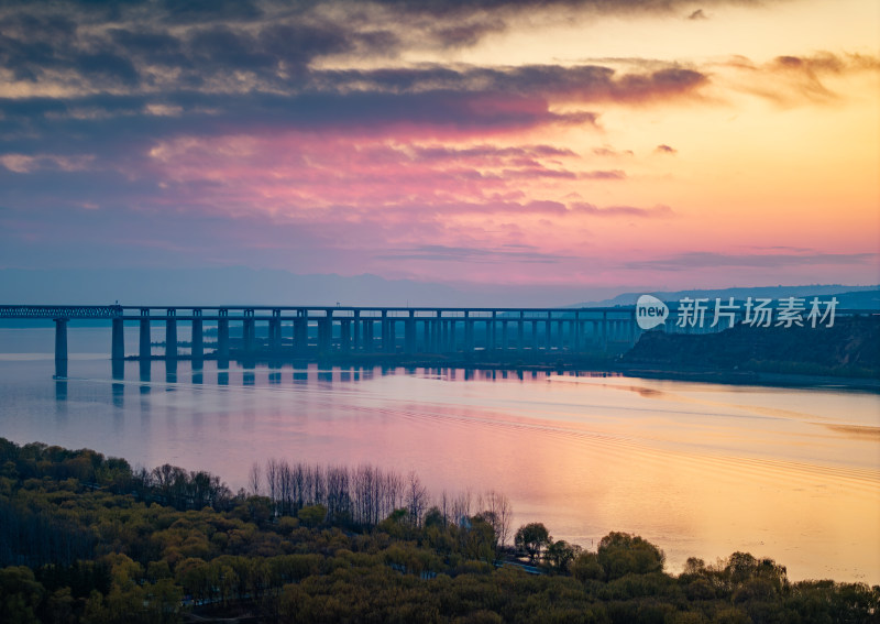 三门峡黄河落日