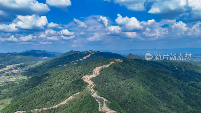 丘陵山川农田山脉航拍图