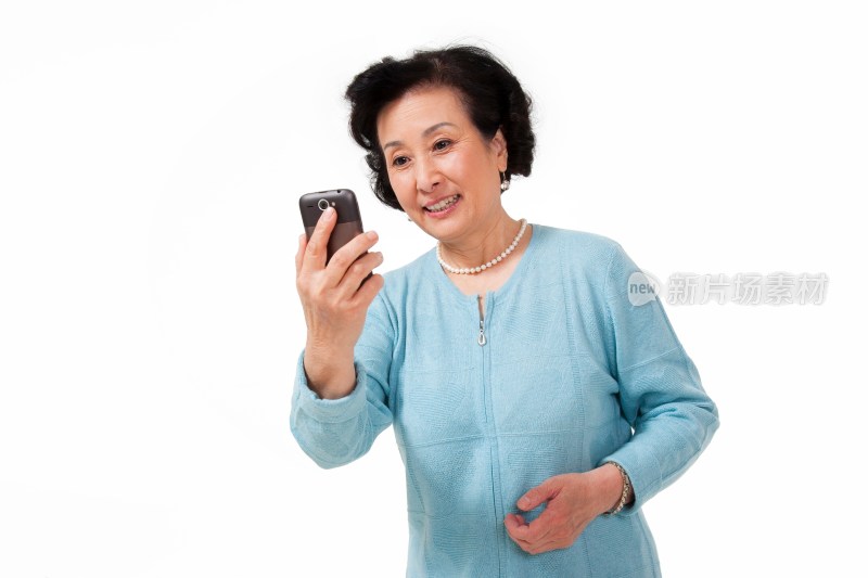 快乐老年人使用手机