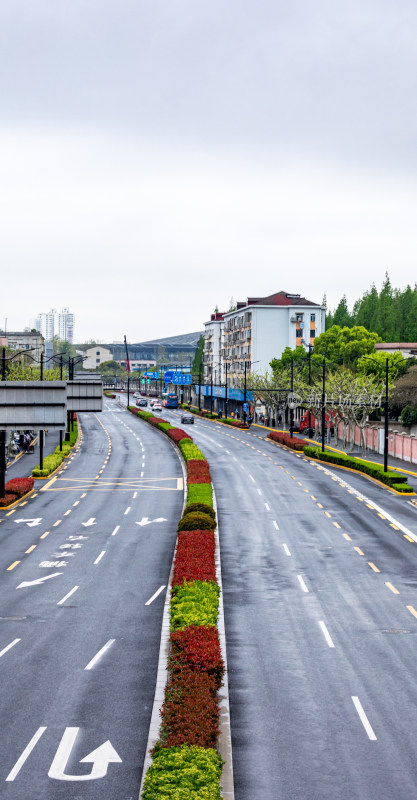 上海石龙路天桥街景