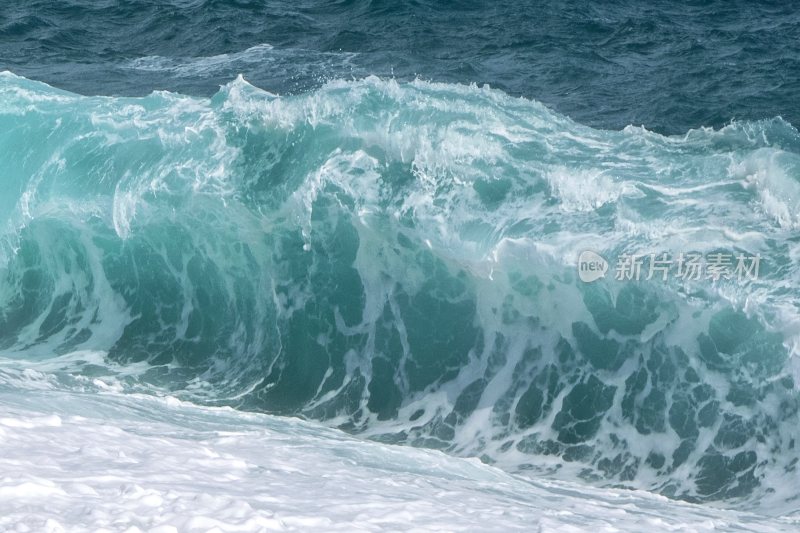 大海浪花巨浪浪潮汹涌海浪波涛汹涌