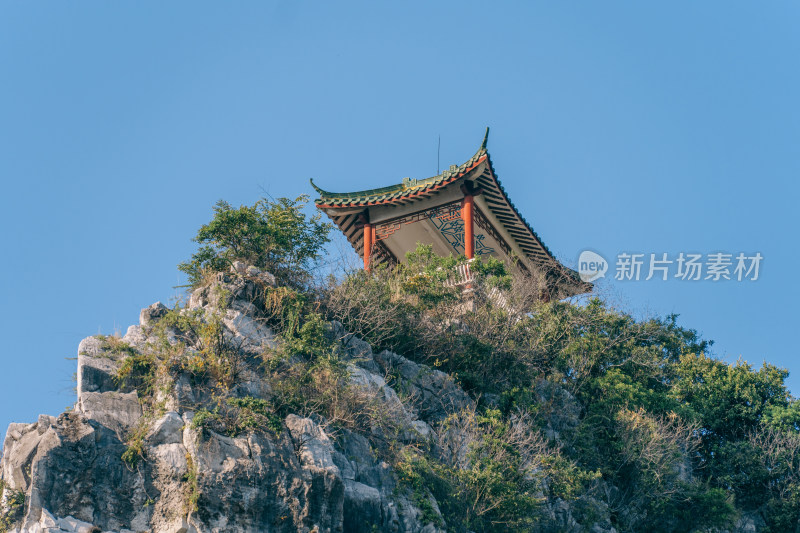 广西柳州箭盘山公园山顶凉亭