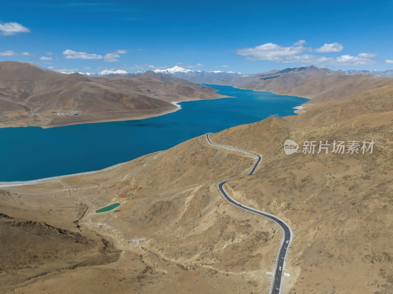 西藏山南羊卓雍措圣湖神湖蓝色高空航拍