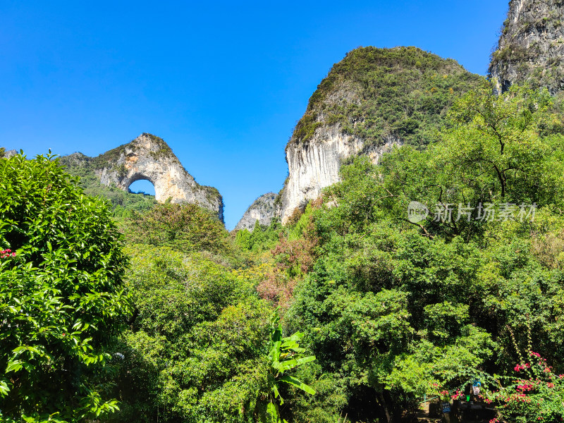 阳朔月亮山风景区