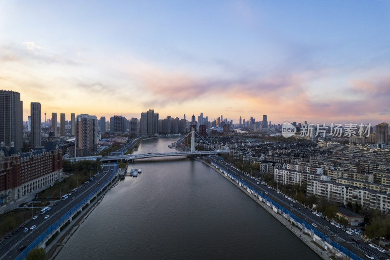 天津海河复兴门地铁站海津大桥城市交通风光