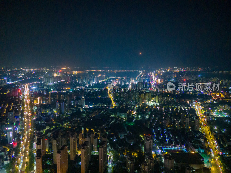 江西九江城市夜景灯光航拍图