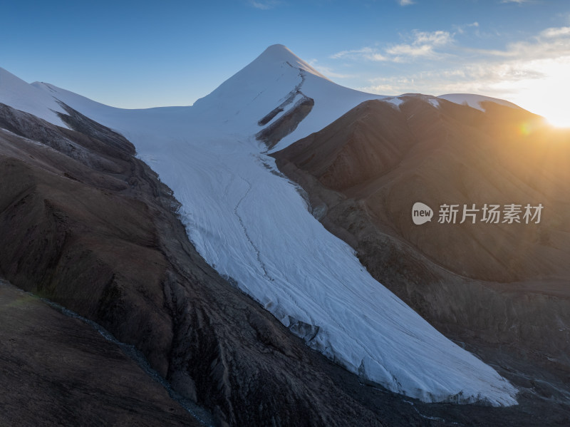 航拍青海玉珠峰南坡雪山冰川日出