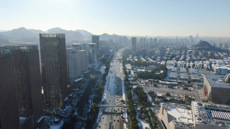 航拍山东济南经十路交通