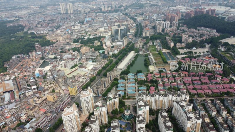 航拍广东省东莞市常平镇城市风光