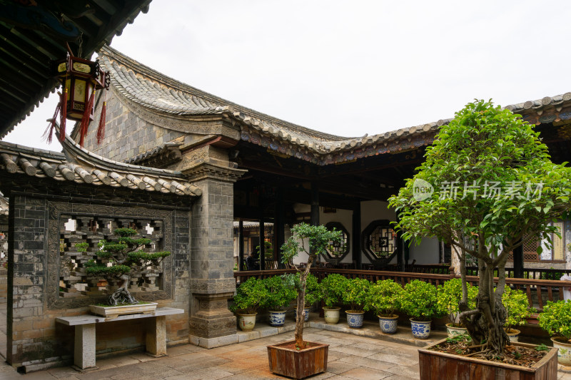 建水朱家花园古色古香的庭院