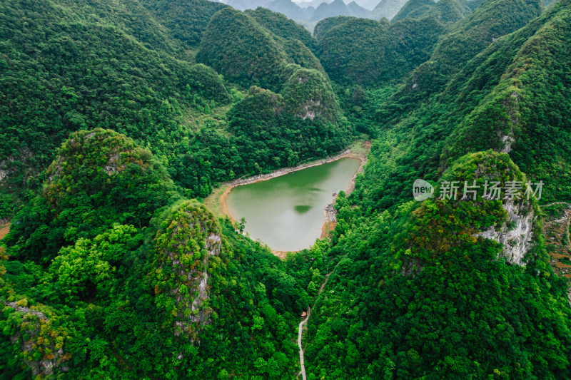 安顺格凸河风景区天赐湖