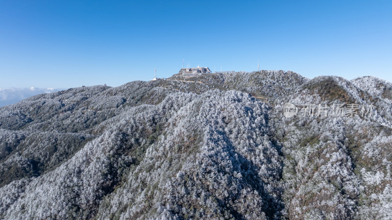 唯美高山日出云海冬季雾凇森林美景大好河山