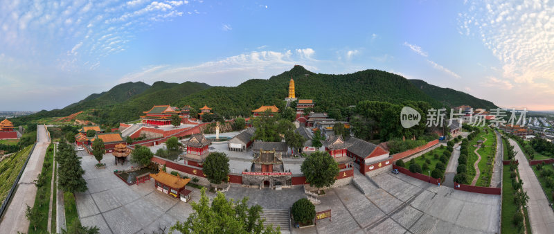 洛阳旅游灵山寺风景区全景图