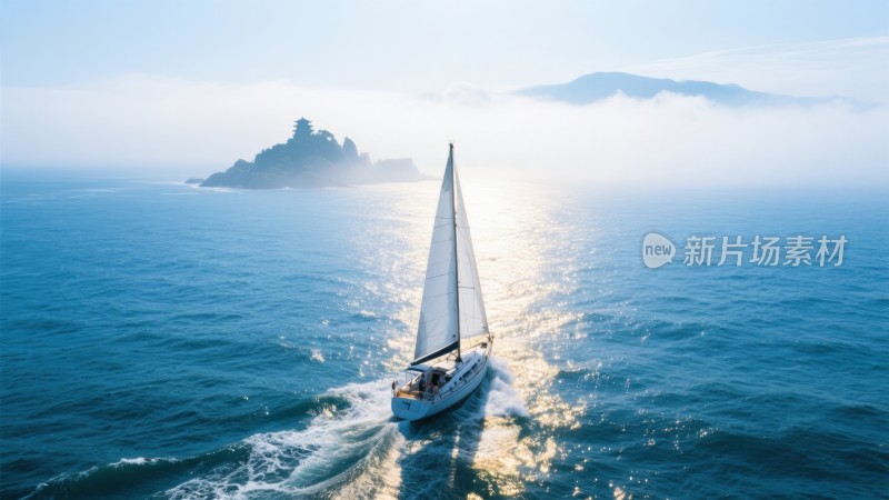 海面上的帆船，扬帆起航逐浪行