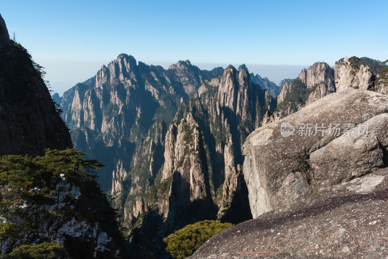 冬天安徽黄山西海大峡谷风光