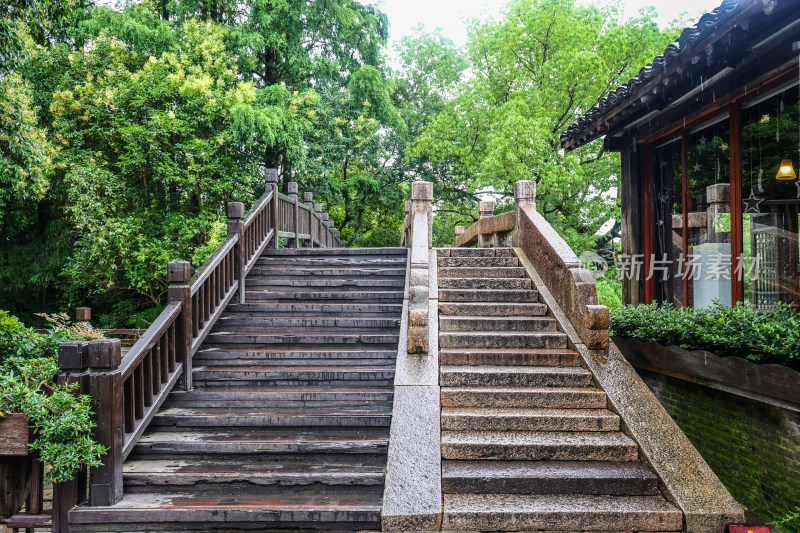 梅雨季的乌镇西栅美景