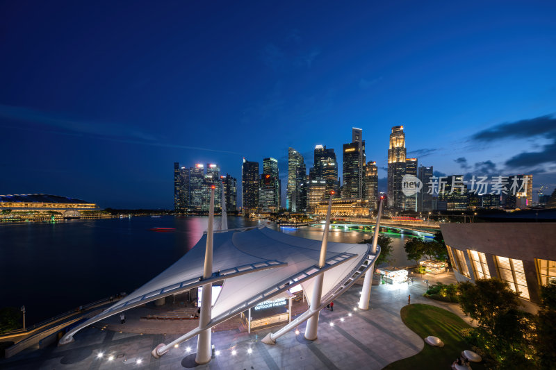 新加坡滨海湾金沙海滨奥林匹克蓝调夜景