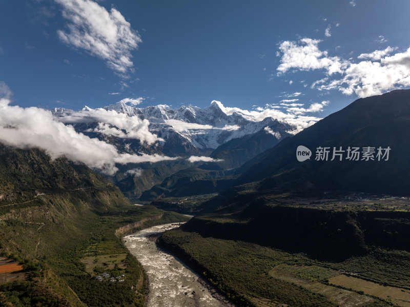 西藏林芝索松村南迦巴瓦峰雪山航拍